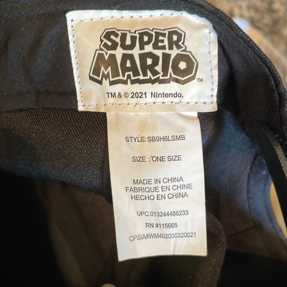 Super Mario Adjustable‎ Ball Cap - Picture 5 of 5
